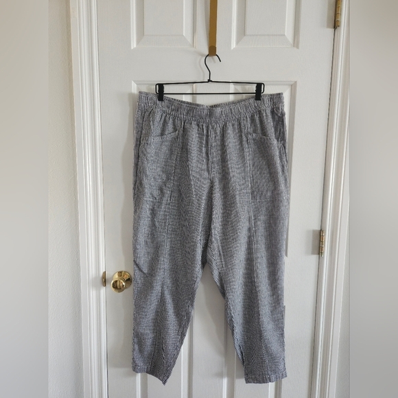 Old Navy High Rise Straight Taper Linen Blend Pants - Picture 1 of 13